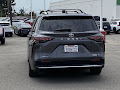 2025 Toyota Sienna Platinum