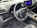 2025 Toyota Sienna Platinum