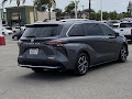 2025 Toyota Sienna Platinum