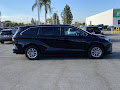 2025 Toyota Sienna LE