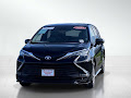 2025 Toyota Sienna LE