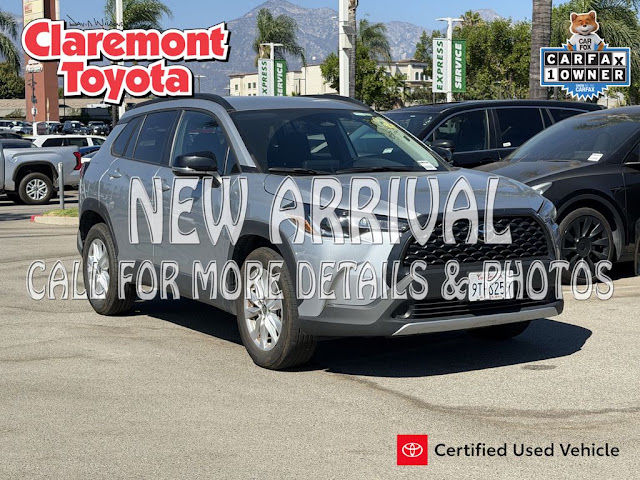 2025 Toyota Corolla Cross LE