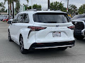 2025 Toyota Sienna Platinum