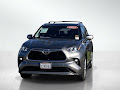 2025 Toyota Highlander Hybrid Platinum