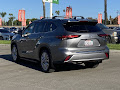 2025 Toyota Highlander Hybrid Platinum