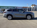 2025 Toyota Highlander Hybrid Platinum