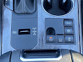 2025 Toyota Highlander Hybrid Platinum