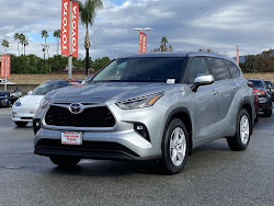 2025 Toyota Highlander LE