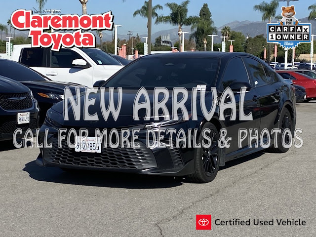 2025 Toyota Camry SE